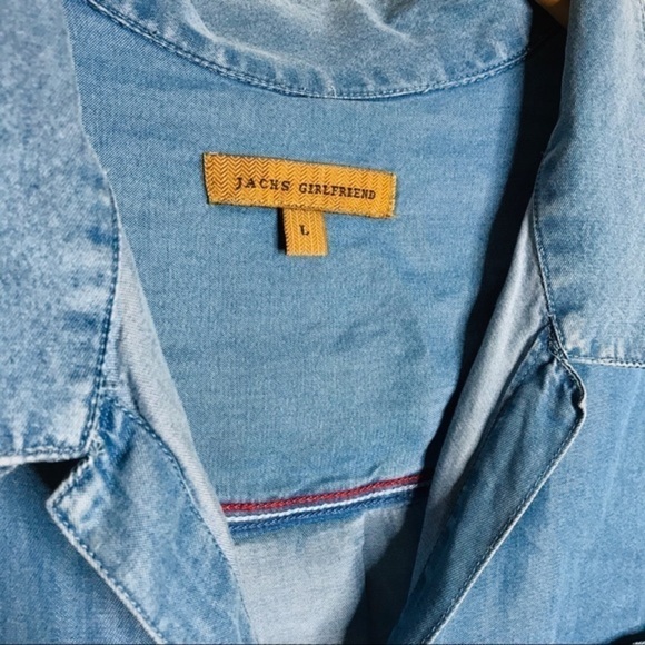 𝅺jachs Girlfriend Tencel Button Down Roll Cuff Top - Picture 4 of 8